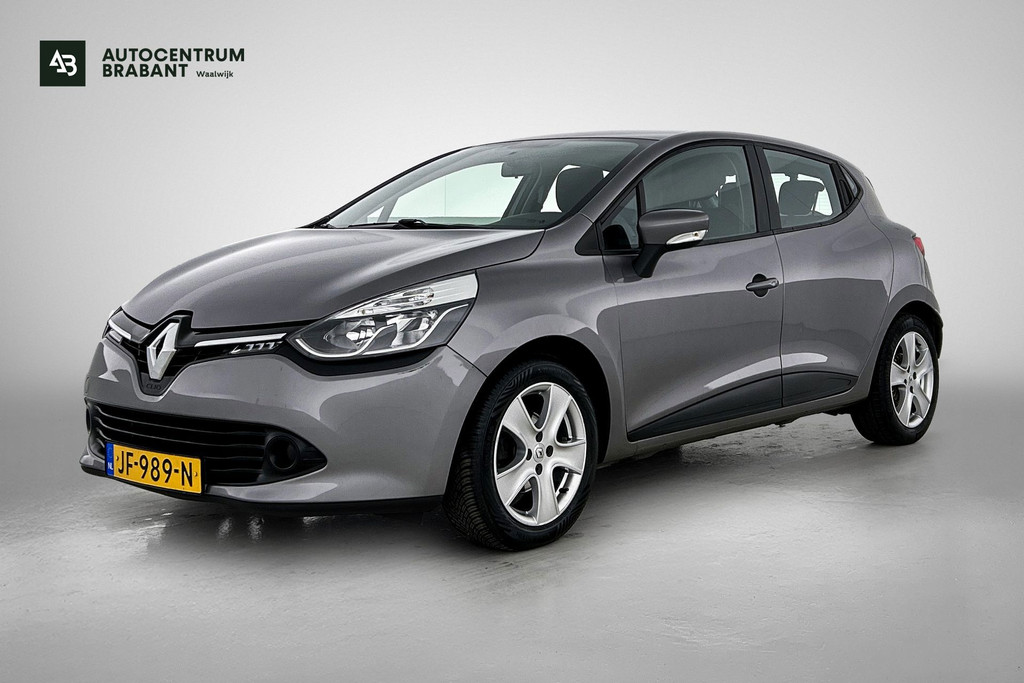 Renault Clio 1.2 Expression Automaat (NL-auto, Navi, Parkeersensoren, Airco, Cruise Con, Bluetooth, Etc) 52411400-0.jpg | Autocentrum Brabant Breda