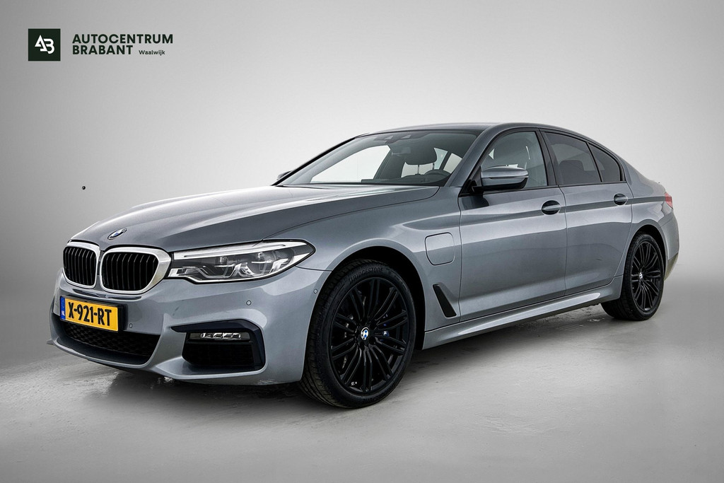 BMW 5 Serie 530e iPerformance High Executive M-Sport | 252PK | Dealer onderH | Sfeerverl | Head-up | StoelverW | Camera | Carplay 52451504-0.jpg | Autocentrum Brabant Breda