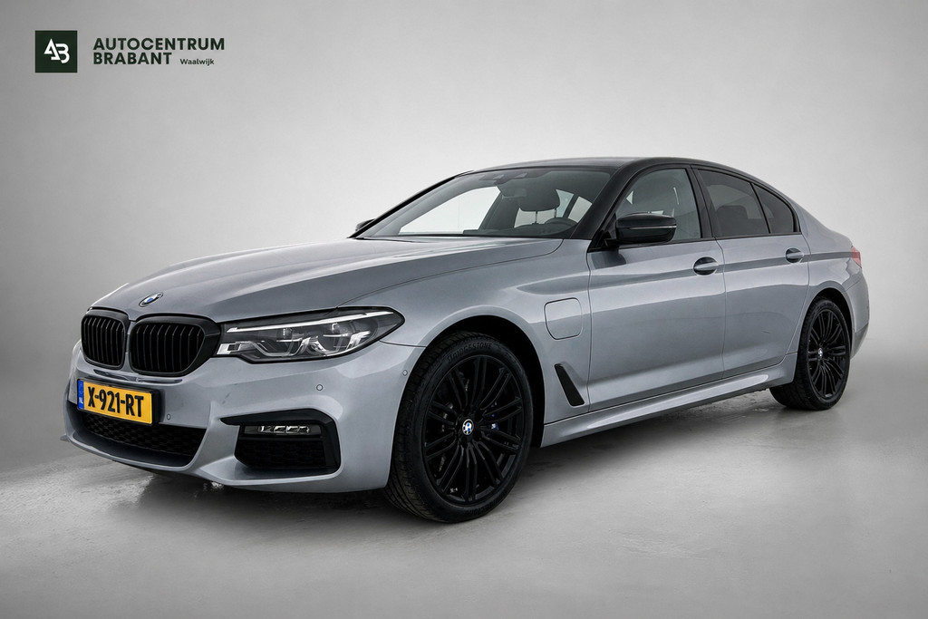 BMW 5 Serie 530e iPerformance High Executive M-Sport | 252PK | Dealer onderH | Sfeerverl | Head-up | StoelverW | Camera | Carplay 52451504-0.jpg | Autocentrum Brabant Breda