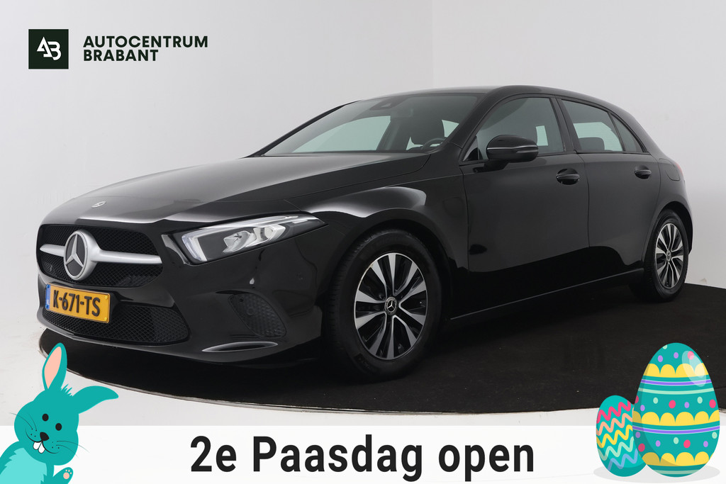 Mercedes-Benz A-Klasse 180 Business Solution (ACHTERUITRIJCAMERA, CRUISE CONTROL, NAVIGATIE, PARKEERSENSOREN) 52455598-0.jpg | Autocentrum Brabant Breda
