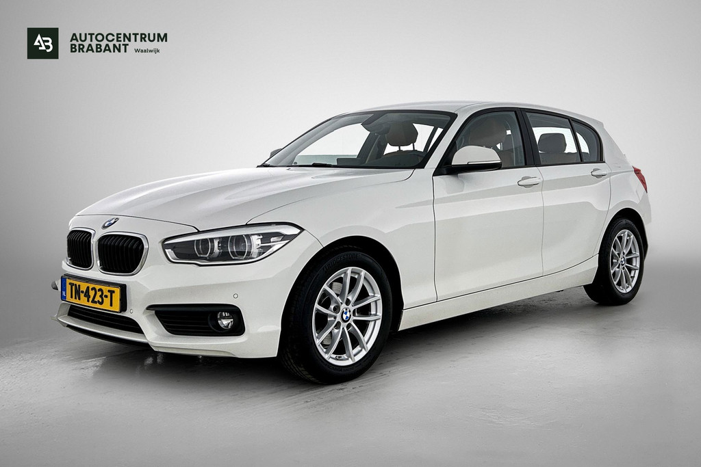 BMW 1-serie 118i High Executive (GROOT-NAVIGATIE, LEDER, STOELVERWARMING, PARKEERSENSOREN, DEALER ONDERHOUDEN) 52575163-0.jpg | Autocentrum Brabant Breda