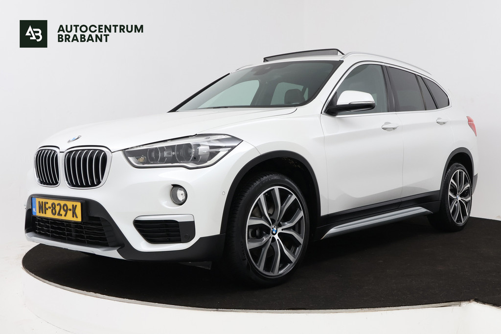 BMW X1 SDrive20i Centennial High Executive (PANORAMADAK, TREKHAAK, STOELVERWARMING, HEAD-UP DISPLAY, DEALER ONDERHOUDEN) 52610930-0.jpg | Autocentrum Brabant Breda