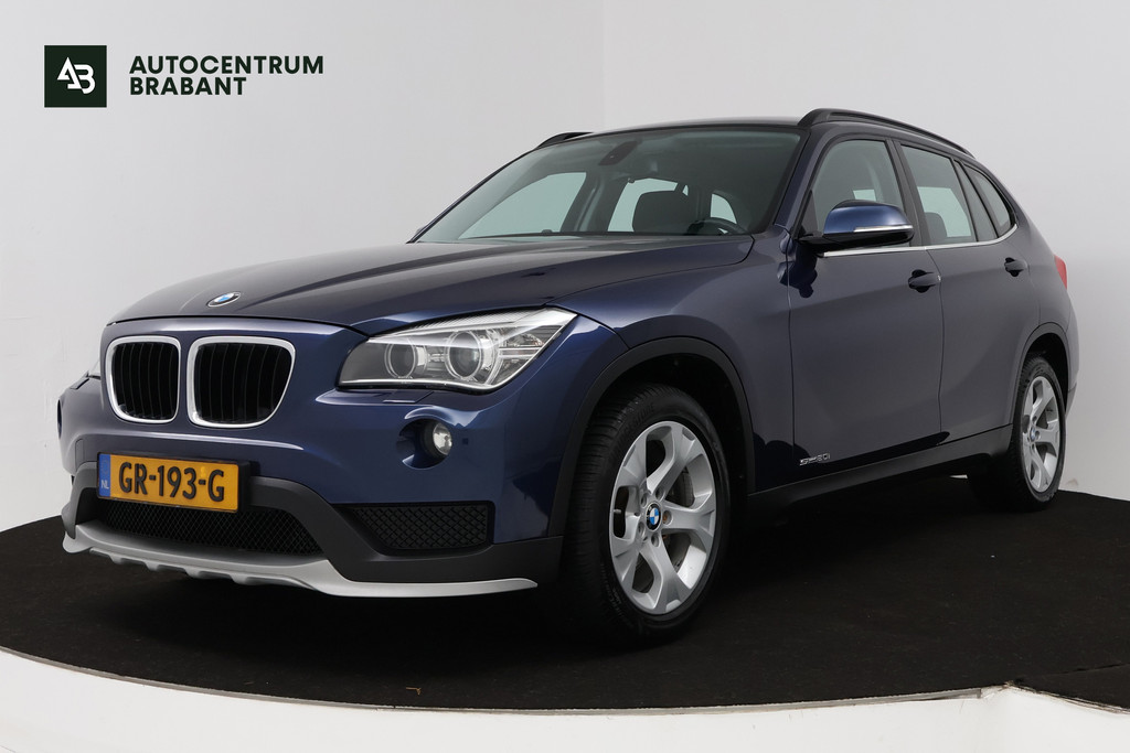 BMW X1 SDrive20i Executive (TREKHAAK, PARKEERSENSOREN, NAVIGATIE) 52661350-0.jpg | Autocentrum Brabant Breda