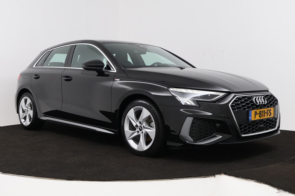 Audi A3 Sportback 30 TFSI S edition (DIGITALE COCKPIT, STOELVERWARMING, CRUISE ADAPTIEF, NAVIGATIE, PARKEERSENSOREN) 52674628-18.jpg | Autocentrum Brabant Breda