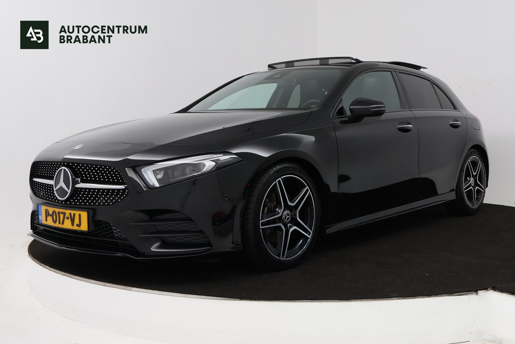 Mercedes-Benz A-Klasse 180 Business Solution AMG (PANORAMADAK, TREKHAAK AFNEEMBAAR, STOELVERWARMING, SFEERVERLICHTING, CAMERA) 52674726-0.jpg | Autocentrum Brabant Breda