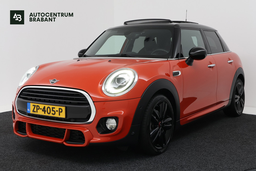 MINI Mini 1.5 Cooper Automaat (PANORAMADAK, JCW PAKKET, STOELVERWARMING, PDC, DEALER ONDERHOUDEN) 53024226-0.jpg | Autocentrum Brabant Breda