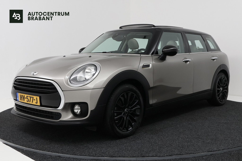 MINI Clubman 1.5 Cooper Automaat (PANORAMADAK, GROOT-NAVIGATIE, LEDER, PARKEERSENSOREN) 53024363-0.jpg | Autocentrum Brabant Breda