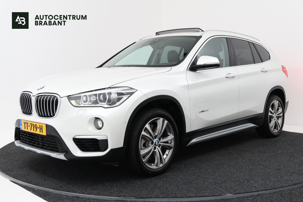 BMW X1 SDrive20i High Executive (PANORAMADAK, HARMAN/KARDON, GROOT-NAVIGATIE, STOELVERWARMING, DEALER ONDERHOUDEN) 53024749-0.jpg | Autocentrum Brabant Breda