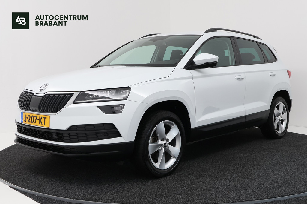 Škoda Karoq 1.5 TSI ACT Style (TREKHAAK, CAMERA, NAVIGATIE CARPLAY, CRUISE CONTROL, PARKEERSENSOREN) 53096400-0.jpg | Autocentrum Brabant Breda
