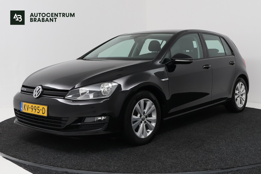 Volkswagen Golf 1.0 TSI Comfortline (PARKEERSENSOREN, CRUISE CONTROL, NAVIGATIE, CARPLAY) 53096623-0.jpg | Autocentrum Brabant Breda