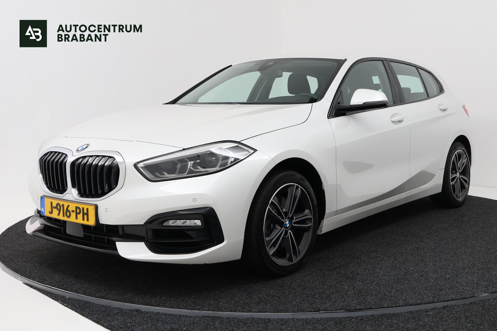 BMW 1-serie 118i Executive Edition (SFEERVERLICHTING, NAVIGATIE, CRUISE CONTROL, PARKEERSENSOREN, DEALER ONDERHOUDEN) 53096741-0.jpg | Autocentrum Brabant Breda
