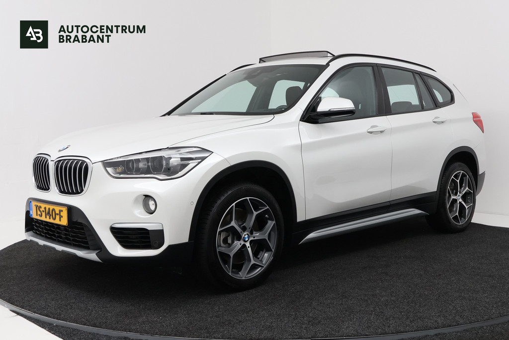 BMW X1 SDrive20i Orange Edition II (PANORAMADAK, STOELVERWARMING, CRUISE CONTROL, HUD-DISPLAY, DEALER ONDERHOUDEN) 53353633-0.jpg | Autocentrum Brabant Breda