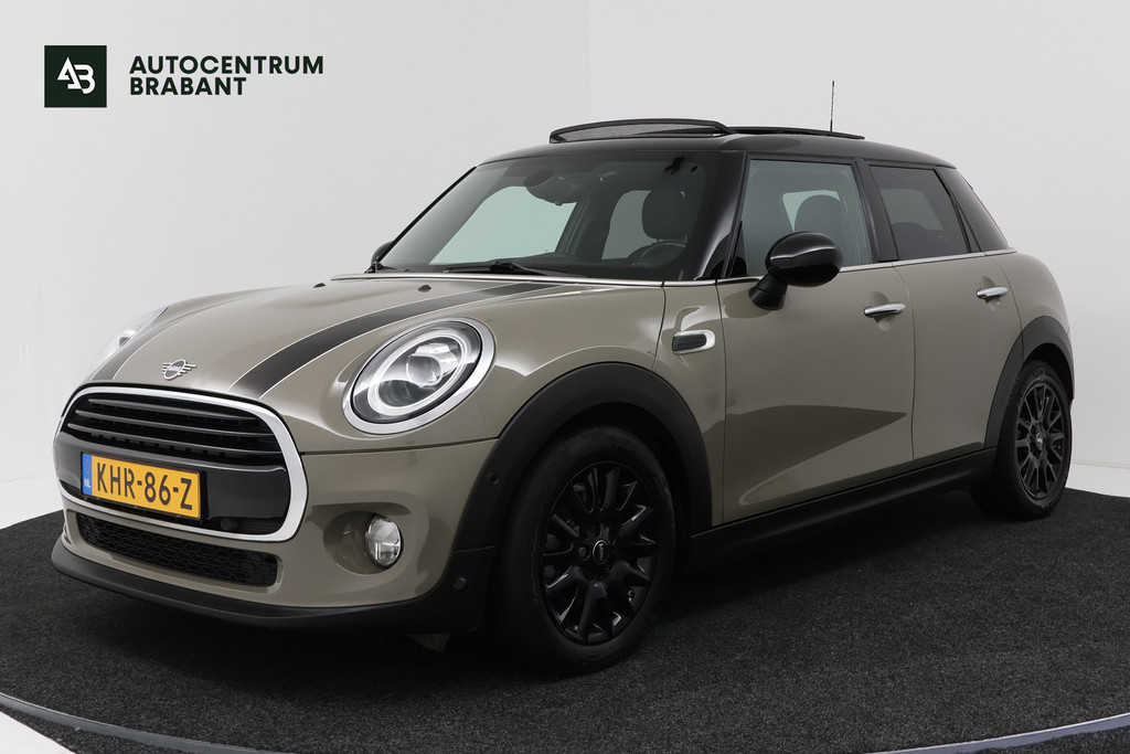 MINI Mini 1.5 Cooper Pepper (PANORAMADAK, STOELVERWARMING, CRUISE CONTROL, NAVIGATIE, PARKEERSENSOREN) 53387539-0.jpg | Autocentrum Brabant Breda