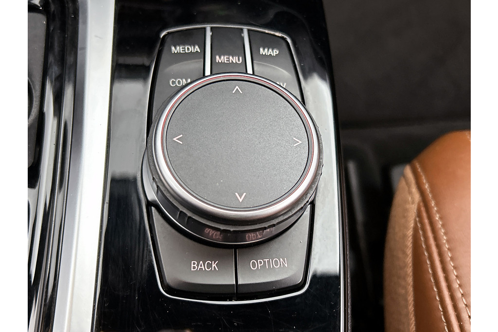 BMW X3 XDrive30e High Executive(Goed onderH, Panorama, Carplay, Camera, StoelV, Parkeersensoren V+A, Etc) 53390119-31.jpg | Autocentrum Brabant Breda