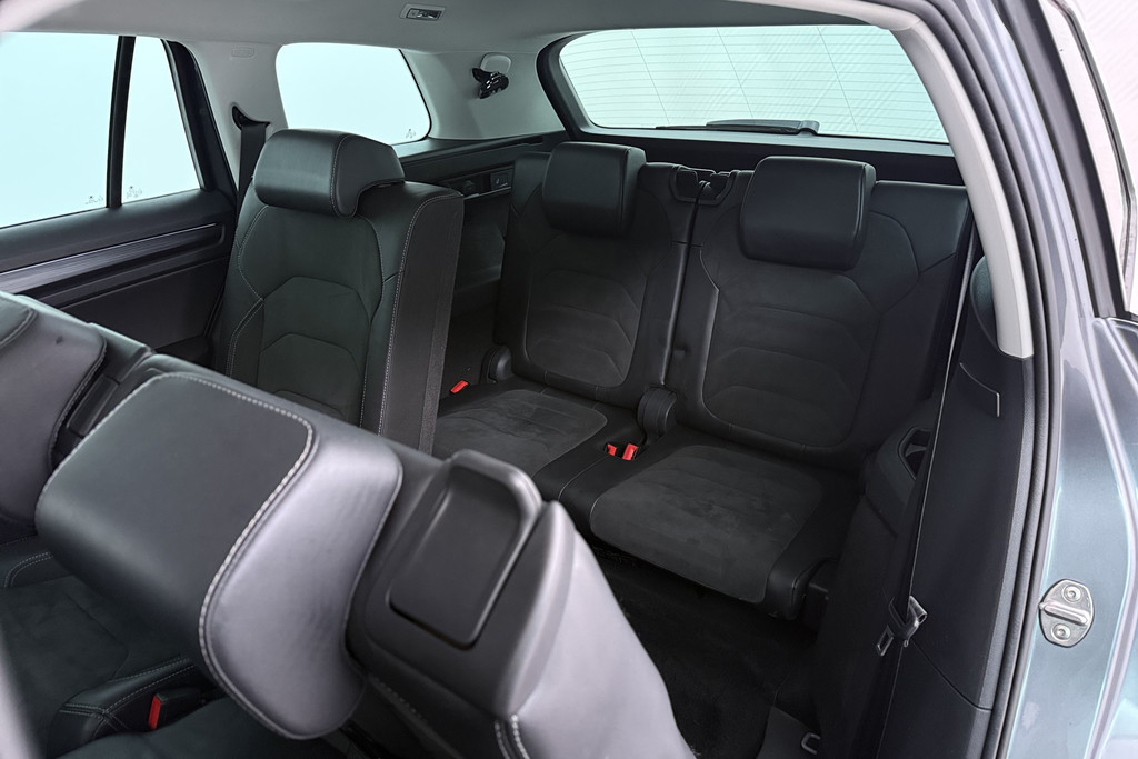 Škoda Kodiaq 1.5 TSI Limited Business Edition 7p. (PANORAMADAK, TREKHAAK AFNEEMBAAR, CAMERA, CANTON, STOELVERWARMING, 1e EIGENAAR) 53631640-21.jpg | Autocentrum Brabant Breda