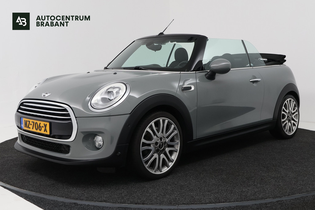 MINI Cabrio 1.5 Cooper Pepper Serious Business (STOELVERWARMING, NAVIGATIE, CRUISE CONTROL, PARKEERSENSOREN) 54399013-0.jpg | Autocentrum Brabant Breda