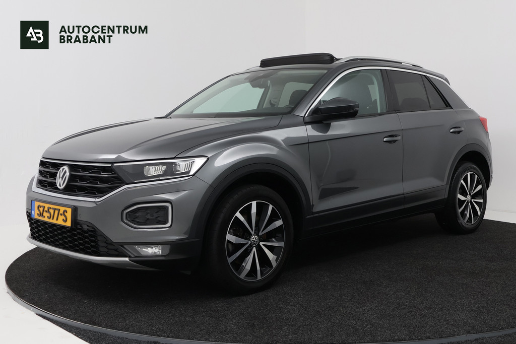 Volkswagen T-Roc 1.0 TSI Style (PANORAMADAK, DIGATALE COCKPIT, PDC, LED, CLIMA, STOELVERWARMING) 54582093-0.jpg | Autocentrum Brabant Breda