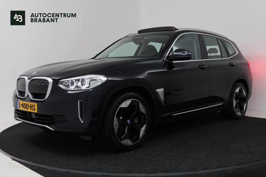 BMW iX3 Executive 80 kWh (PANORAMADAK, SFEERVERLICHTING, ADAPTIVE CRUISE, AUTOPILOT, STOELVERWARMING, 1e EIGENAAR) 54582232-0.jpg | Autocentrum Brabant Breda