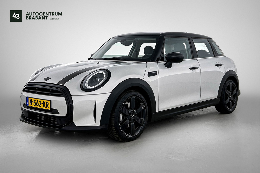 MINI 5-deurs 1.5 Cooper Classic (NL-auto, 1e Eig, Dealer OnderH, Navi Prof, Sportstoel, Parkeersensoren, Climate Con, Etc) 54690681-0.jpg | Autocentrum Brabant Breda