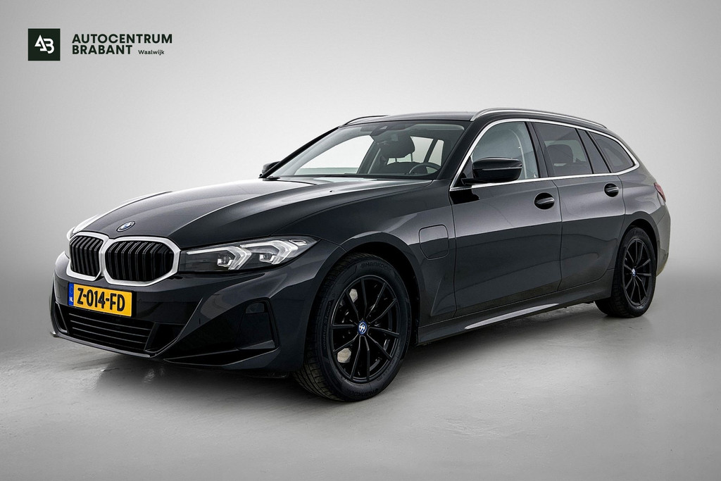 BMW 3 Serie Touring 320e Business Edition Plus(NL-auto, Dealer OnderH, 1e Eig, Navi Pro, Carplay, Wide Screen, Etc) 54746982-0.jpg | Autocentrum Brabant Breda