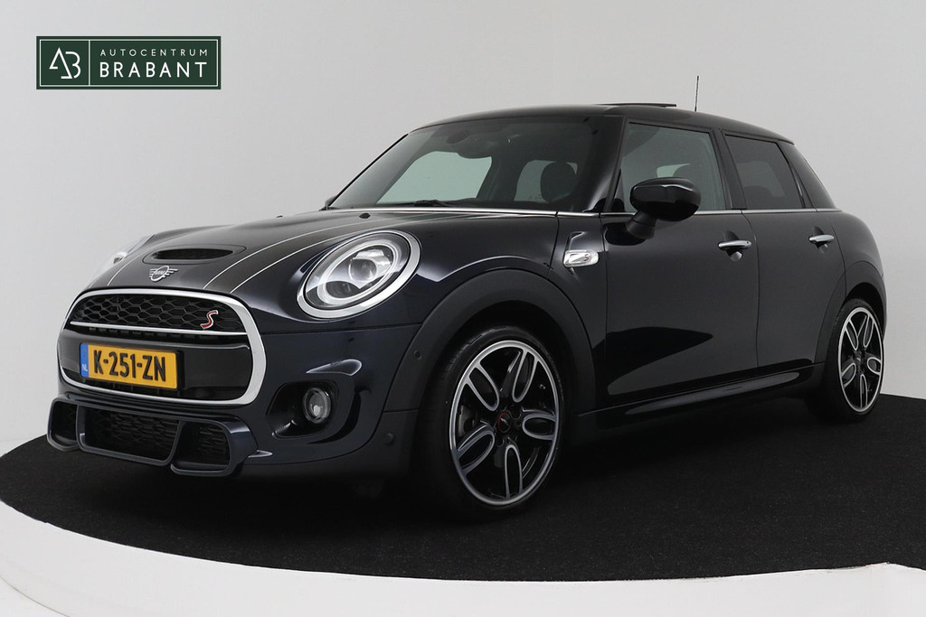 MINI Mini 2.0 Cooper S Chili JCW Pakket (PANORAMADAK, DEALER ONDERHOUDEN, HEAD-UP, CARPLAY, NAVIGATIE, STOELVERWARMING) 54933582-0.jpg | Autocentrum Brabant Breda