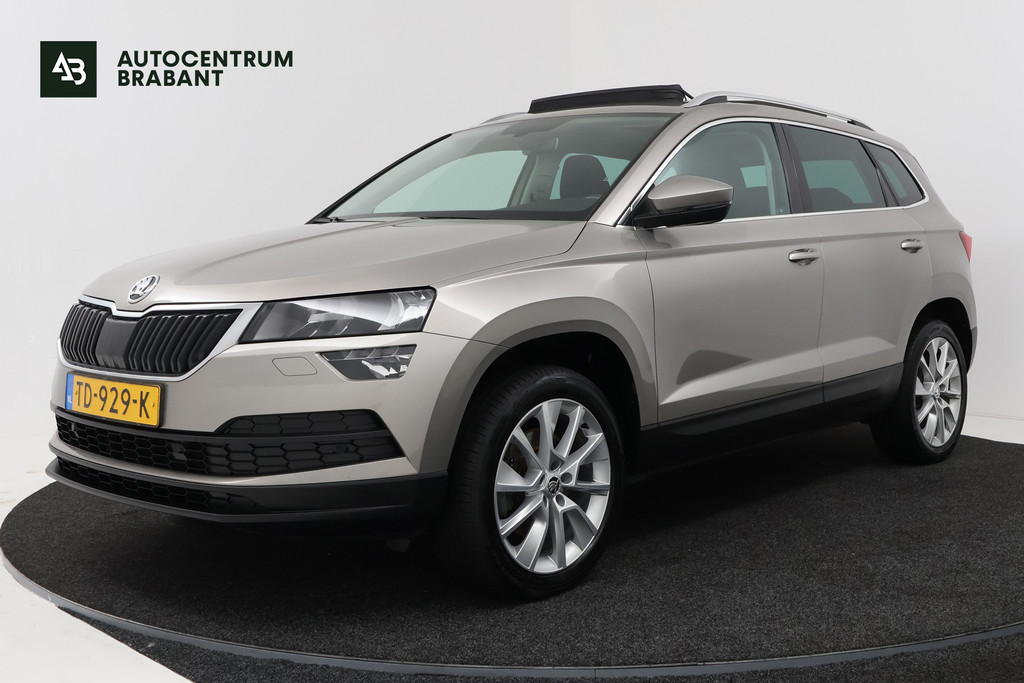 Škoda Karoq 1.5 TSI ACT Ambition Business (PANORAMADAK, STOELVERWARMING, NAVIGATIE, PARKEERSENSOREN) 55210606-0.jpg | Autocentrum Brabant Breda