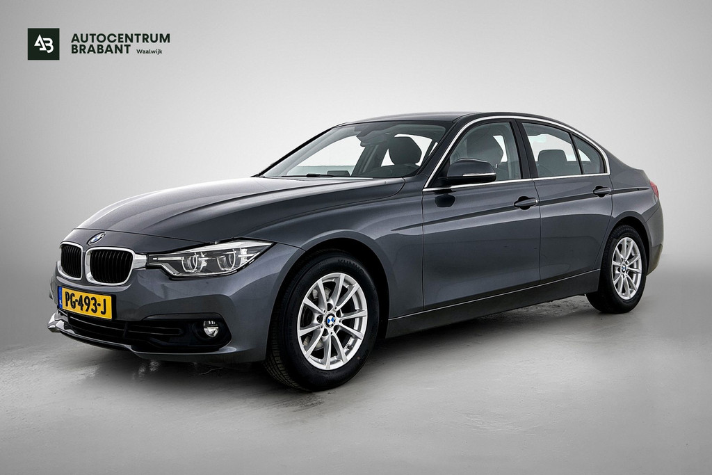 BMW 3 Serie 318i Executive (NAVIGATIE, LED, PDC, CLIMA, STUURBEDIENING, MULTIMEDIA) 55384651-0.jpg | Autocentrum Brabant Breda