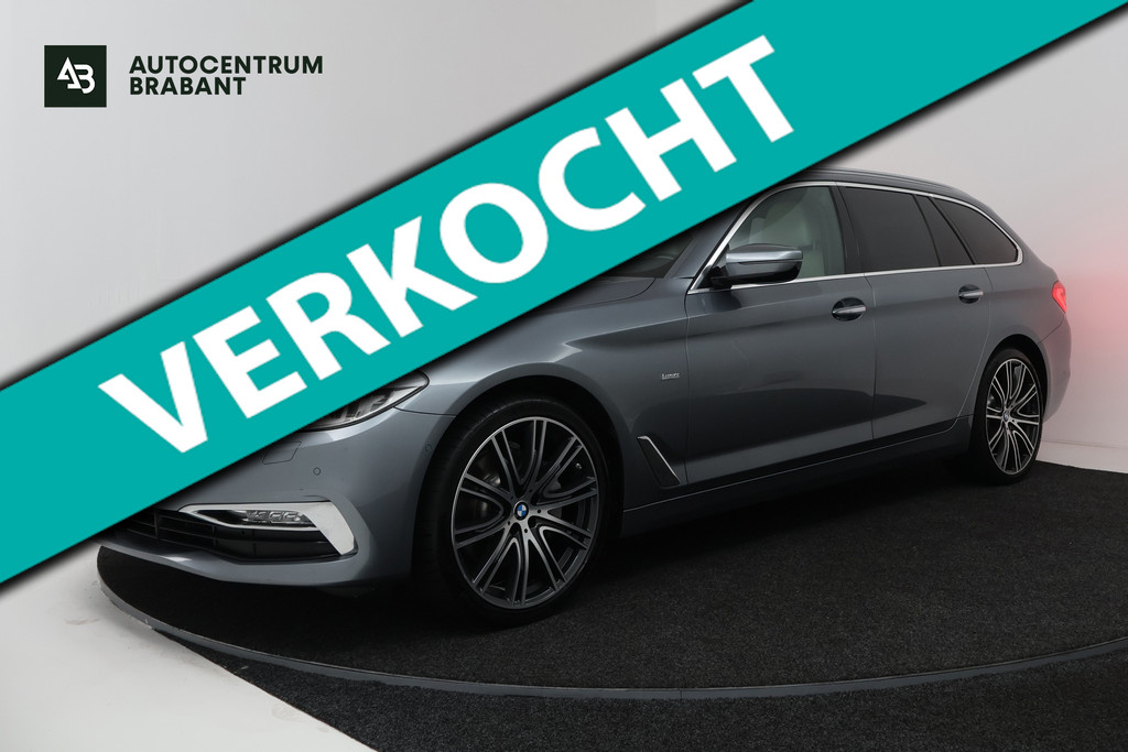 BMW 5 Serie Touring 530i High Executive (PANORAMADAK, SFEERVERLICHTING, ELEKTR STOELEN, STOEL/STUUR VERWARMING, CAMERA) 55441508-0.jpg | Autocentrum Brabant Breda