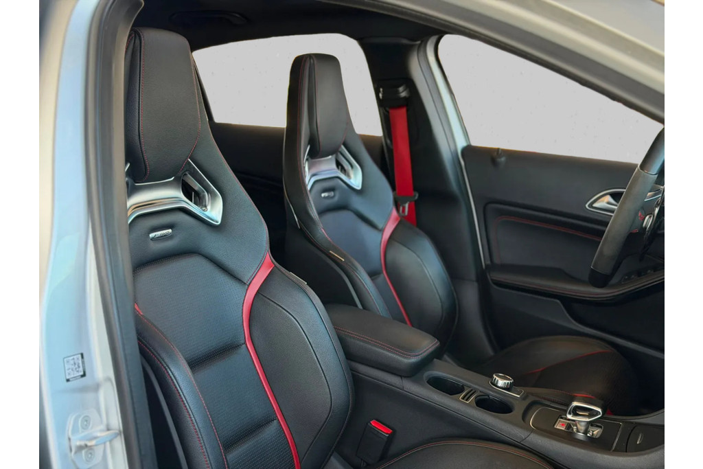Mercedes-Benz A-Klasse AMG 45 4MATIC (NL-auto, Perfect OnderH, Panoramadak, Schaalstoelen, Carplay, StoelV, Clima, Navi Groot,Etc) 55508802-22.jpg | Autocentrum Brabant Breda