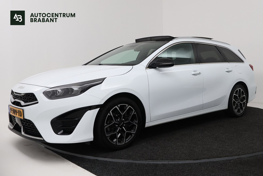 Kia cee'd Sportswagon Ceed 1.5 T-GDi GT-Line (PANORAMADAK, STOEL/STUUR VERWARMING, CAMERA, NAVIGATIE, PARKEERSEN 55895347-0.jpg | Autocentrum Brabant Breda