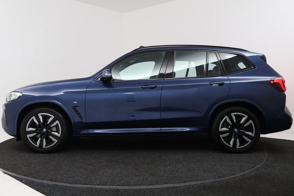BMW iX3 Executive 80 kWh SOH 100% (PANORAMADAK, CAMERA, SFEERVERLICHTING, STOELVERWARMING, ELEKTR 55895393-1.jpg | Autocentrum Brabant Breda