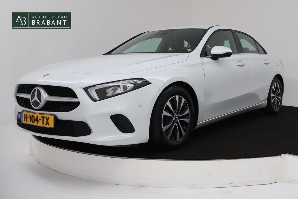 Mercedes-Benz A-Klasse 180 Business Solution (NAVIGATIE, CAMERA, STOELVERWARMING, CRUISE, PDC, NL-AUTO, GOED ONDE 55895409-0.jpg | Autocentrum Brabant Breda