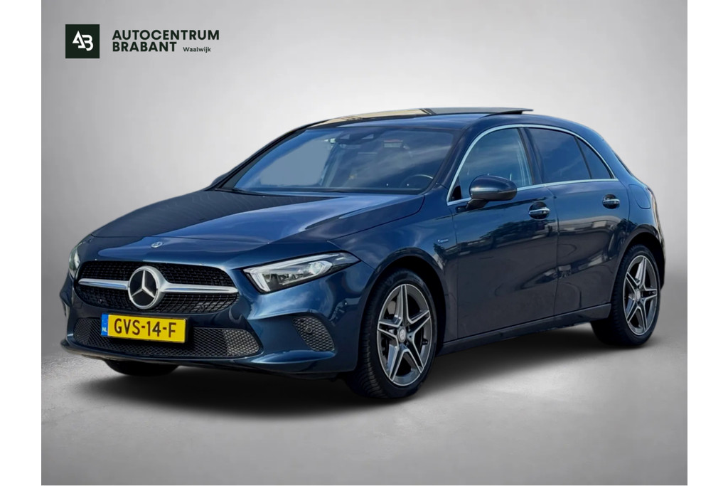 Mercedes-Benz A-Klasse 250e Business Solution AMG | 218PK | PANO | MEM SEATS | SFEERVERL | GROOT SCHERM | LEER | PERF ONDERHOUD | 56022686-0.jpg | Autocentrum Brabant Breda