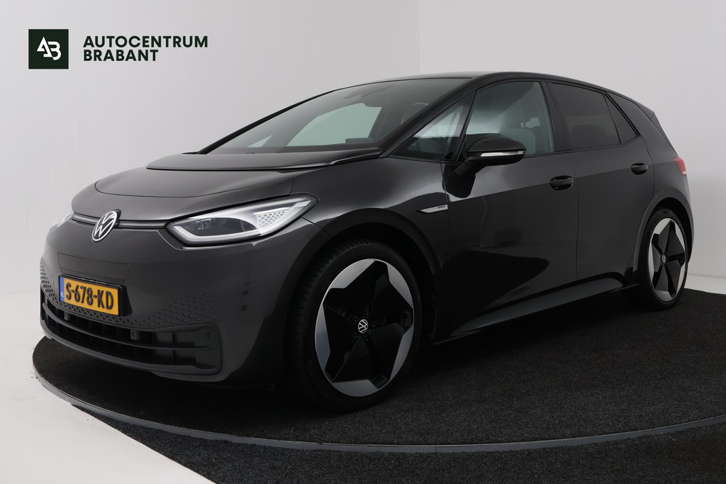 Volkswagen ID.3 First Plus 58 kWh (PANO, CAMERA, SFEERVERLICHTING, STOELVERWARMING, CRUISE ADAPTIEF) 56173935-0.jpg | Autocentrum Brabant Breda