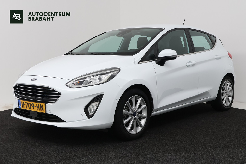 Ford Fiesta 1.0 EcoBoost Titanium (STOEL/STUUR VERWARMING, CAMERA, TREKHAAK, CRUISE ADAPTIEF) 56225998-0.jpg | Autocentrum Brabant Breda