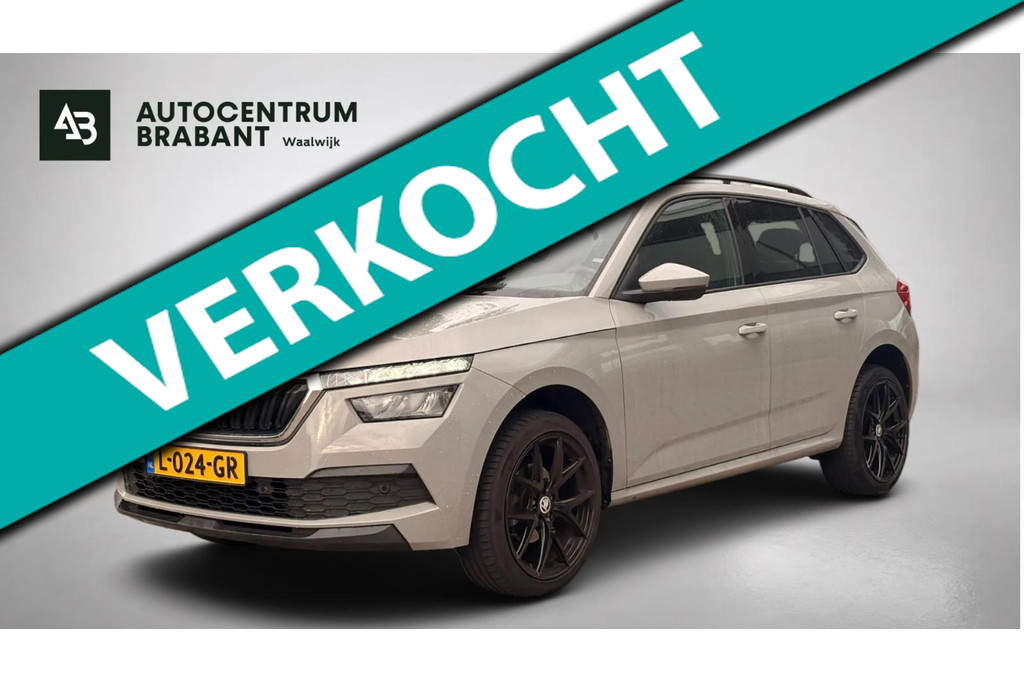 Škoda Kamiq 1.0 TSI Sport Business NARDO GREY! | NL-AUTO | CARPLAY | DIG DASH | ACHTERCAM | STOELVERW | CLIMATE | GOED ONDERH | 56469838-0.jpg | Autocentrum Brabant Breda