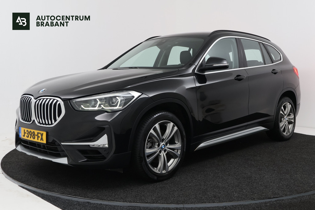 BMW X1 sDrive18i High Executive (TREKHAAK, CAMERA, STOELVERWARMING, DEALER ONDERHOUDEN) 56542195-0.jpg | Autocentrum Brabant Breda