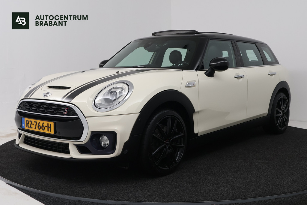 MINI Clubman 2.0 Cooper S Chili Serious Business (PANORAMADAK, STOELVERWARMING, SFEERVERLICHTING, PARKEERSENSOREN) 56690275-0.jpg | Autocentrum Brabant Breda