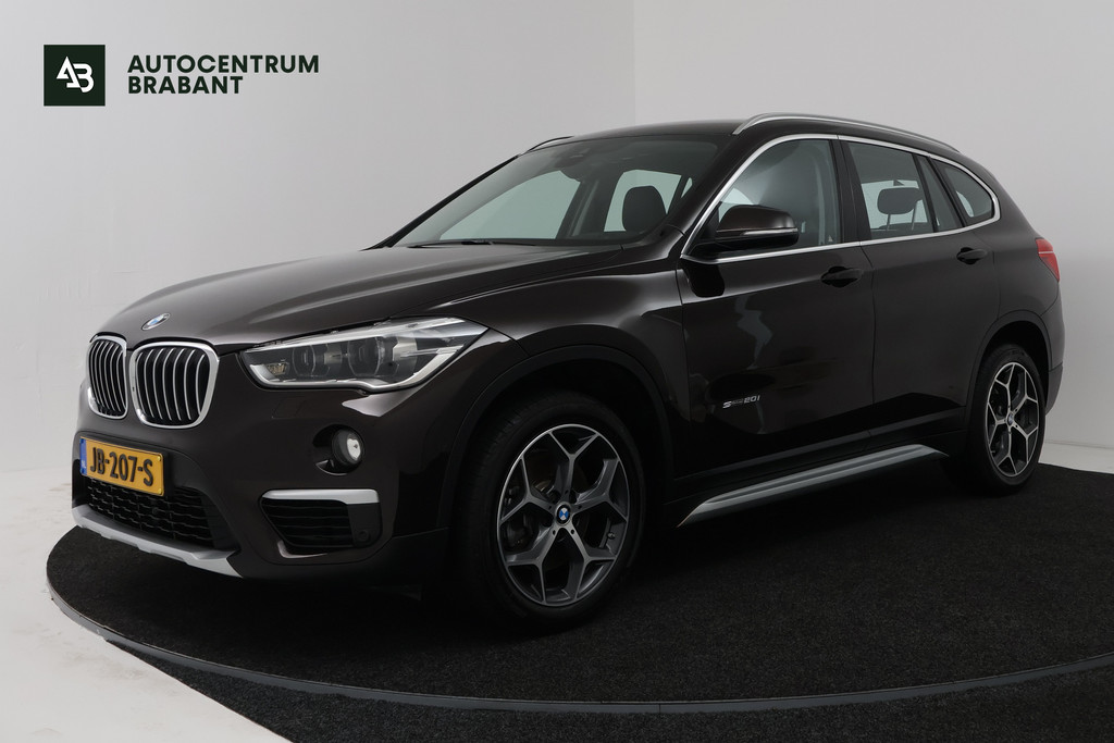 BMW X1 sDrive20i (CAMERA, STOELVERWARMING, TREKHAAK) 56743029-0.jpg | Autocentrum Brabant Breda