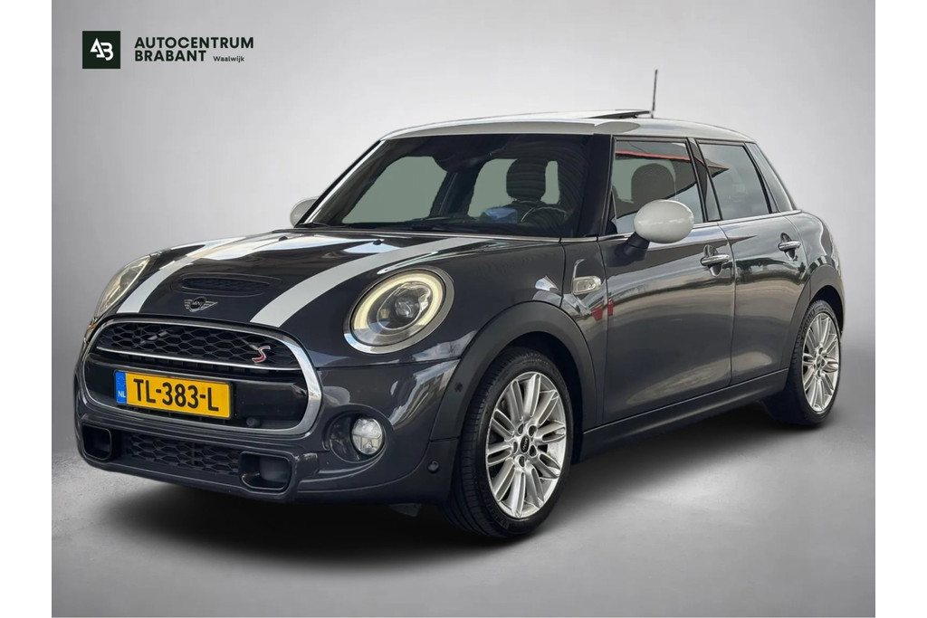 MINI Cooper S Mini 2.0 Chili Serious Business (Dealer OnderH, Panoramadak, Head-up, Navi Pro, Parkeerhulp, Stoelv, Etc) 57006312-0.jpg | Autocentrum Brabant Breda