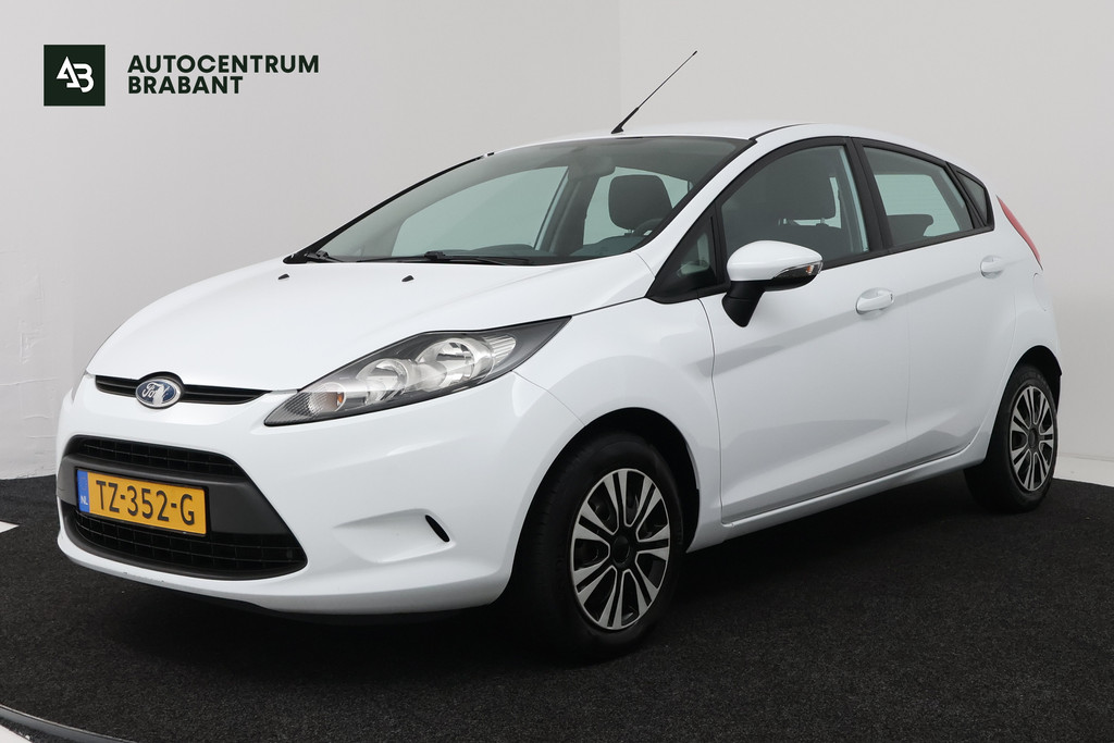 Ford Fiesta 1.25 Trend (TREKHAAK, AIRCO) 57126862-0.jpg | Autocentrum Brabant Breda