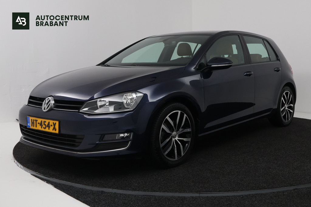 Volkswagen Golf 1.2 TSI Business Edition Connected (CAMERA, STOELVERWARMING, CARPLAY NAVIGATIE) 57289469-0.jpg | Autocentrum Brabant Breda