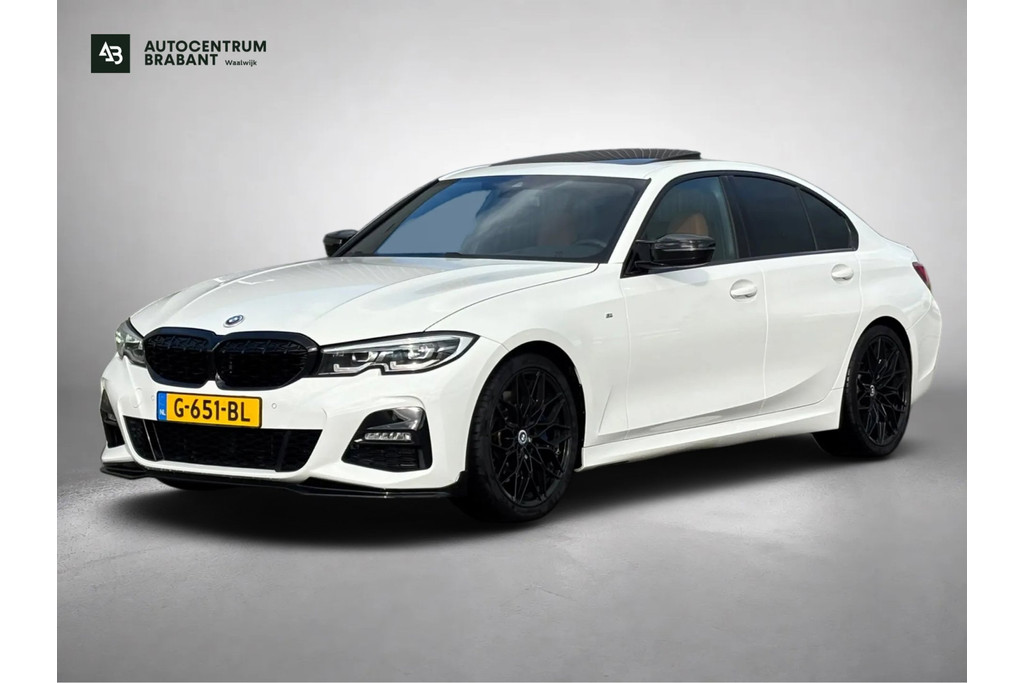 BMW 3 Serie 330i High Executive Edition M-sport (NL-auto, Dealer OndH, Panorama, Navi, StoelV, Stuur VerW, Etc) 57337365-0.jpg | Autocentrum Brabant Breda