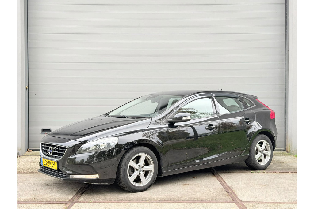 Volvo V40 1.6 D2 Kinetic (INRUILKOOPJE) 57555730-0.jpg | Autocentrum Brabant Breda