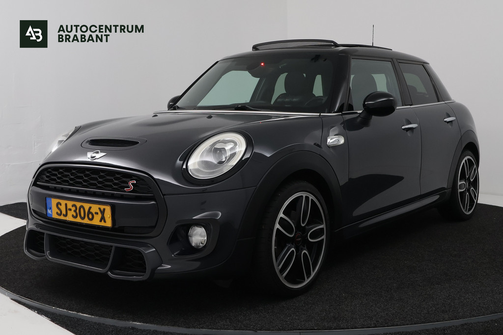 MINI 5-Deurs 2.0 Cooper S Chili Serious Business JCW (PANORAMADAK, H/K AUDIO, CRUISE CONTROL) 57573142-0.jpg | Autocentrum Brabant Breda