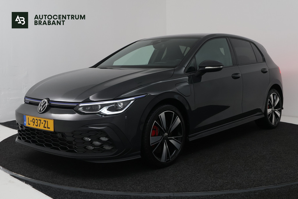 Volkswagen Golf 1.4 eHybrid GTE (MATRIX, STOEL/STUUR VERWARMING, CAMERA, HUD-DISPLAY) 57670155-0.jpg | Autocentrum Brabant Breda