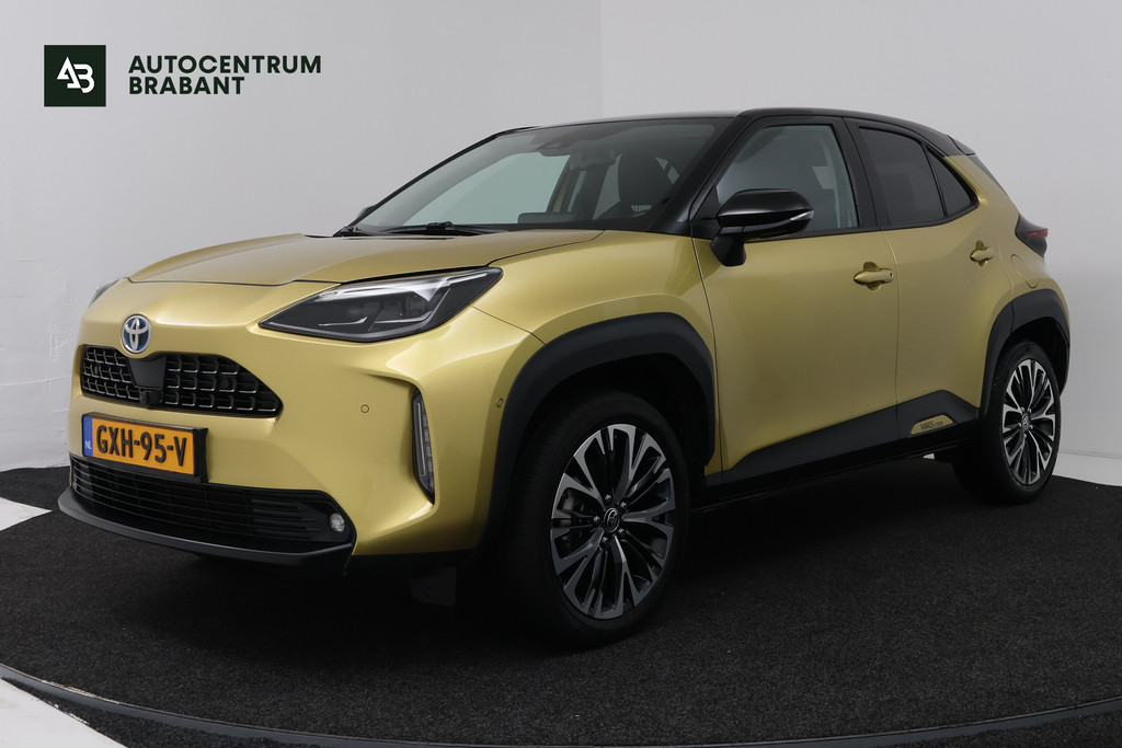 Toyota Yaris Cross 1.5 Hybrid Launch Edition (PANORAMADAK, TREKHAAK, CAMERA, STOELVERWARMING) 57735582-0.jpg | Autocentrum Brabant Breda