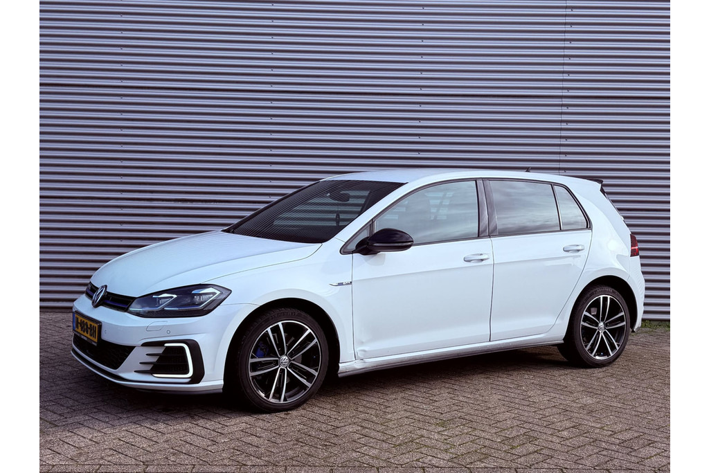 Volkswagen Golf 1.4 TSI PHEV GTE 57795311-0.jpg | Autocentrum Brabant Breda